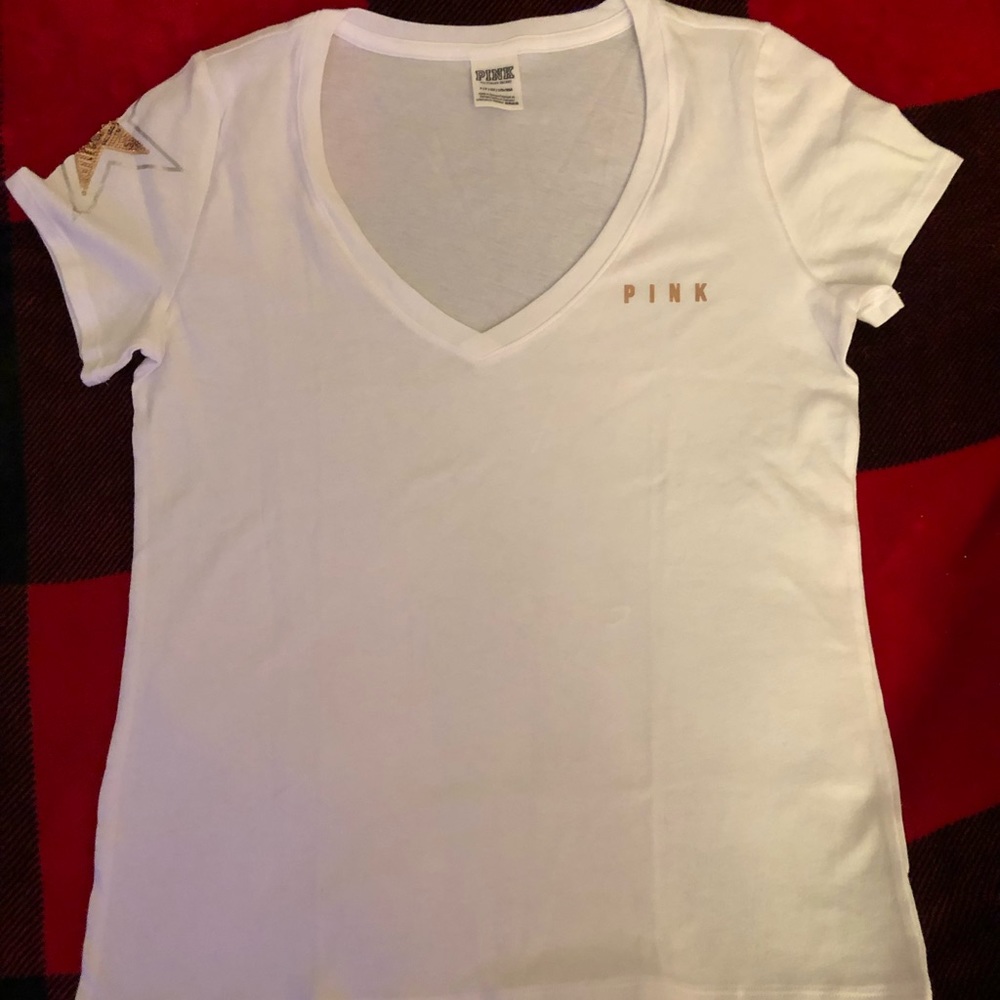 Vs pink shirt